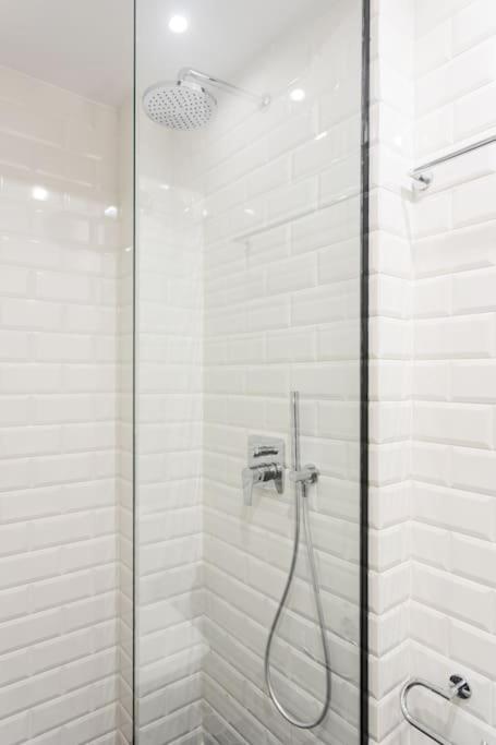 Apartamento Family House Under The Acropolis Atenas Exterior foto